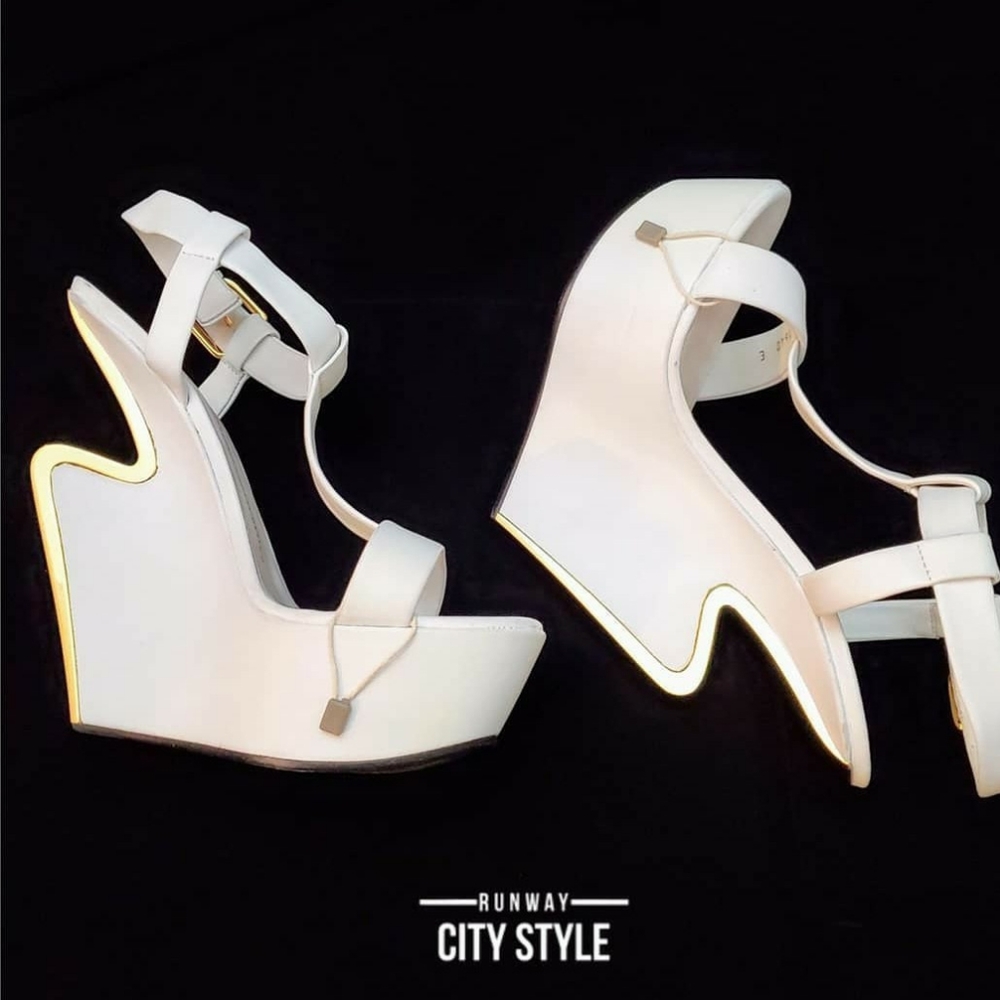 Sandal pumps